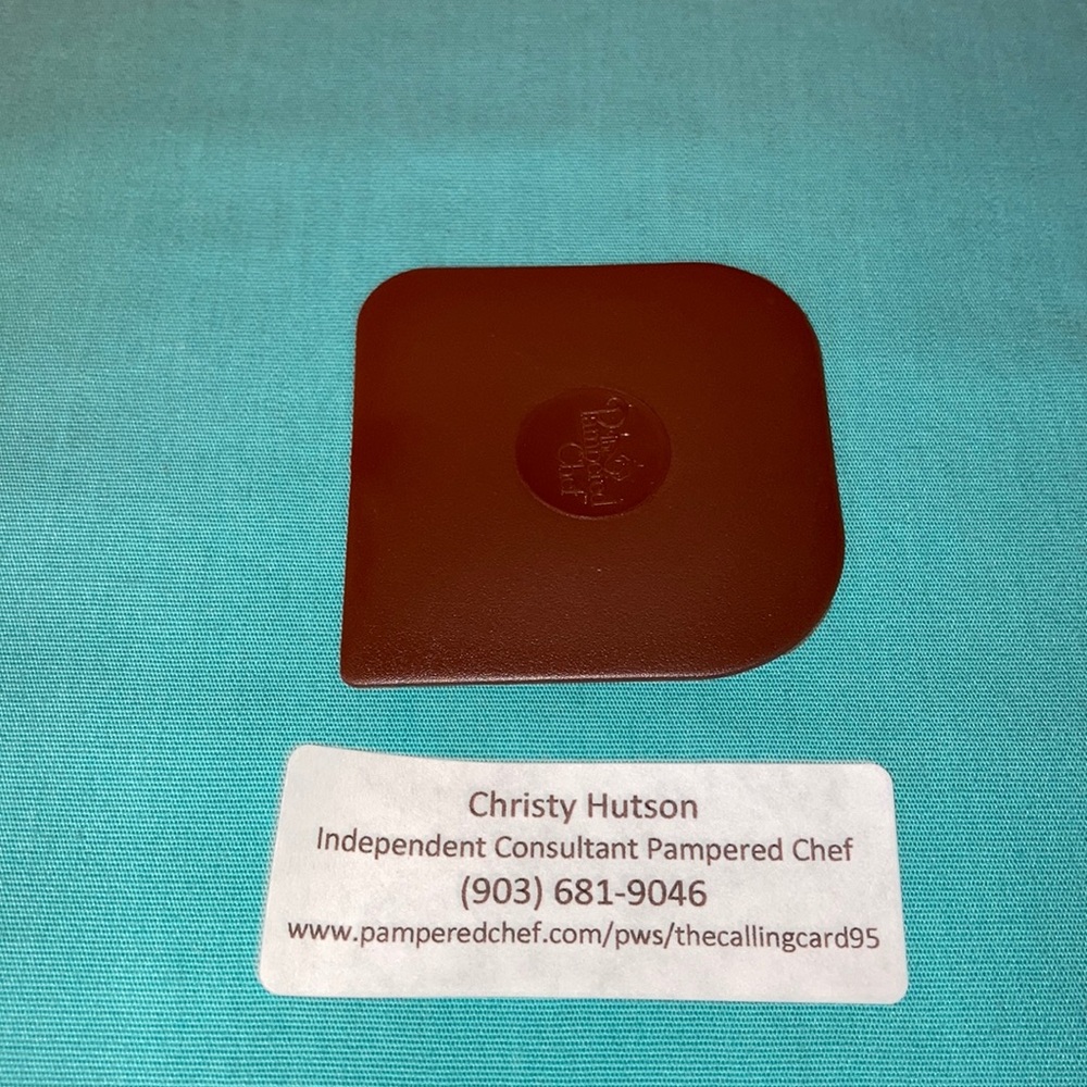 Pampered Chef Pan Scraper, 1 PC - Picture 1 of 2